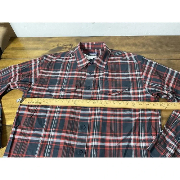 Patagonia Organic Cotton Button Up Long Sleeve Flannel Shirt Mens Size Medium - Picture 8 of 9